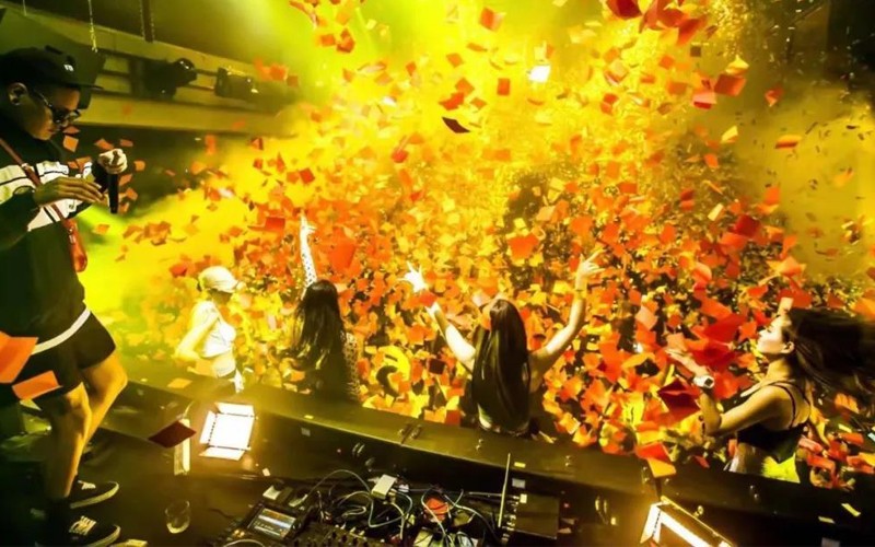 M2酒吧,大連酒吧,迪吧，蹦迪，REYN AUDIO音響